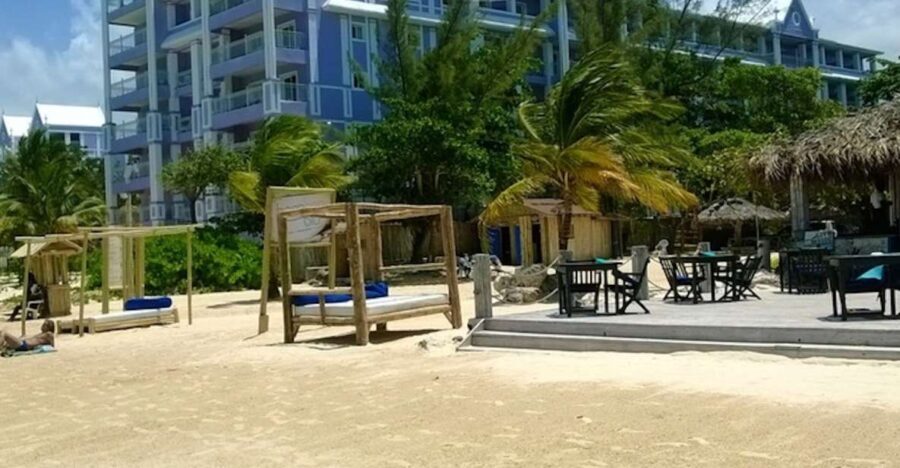 Bamboo Blu Beach Club and Ocho Rios Sightseeing Experience - Who Should Consider This Tour?