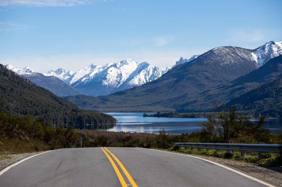 Bariloche: Full-Day El Bolsón and Puelo Lake Tour - What the Experience Means for You