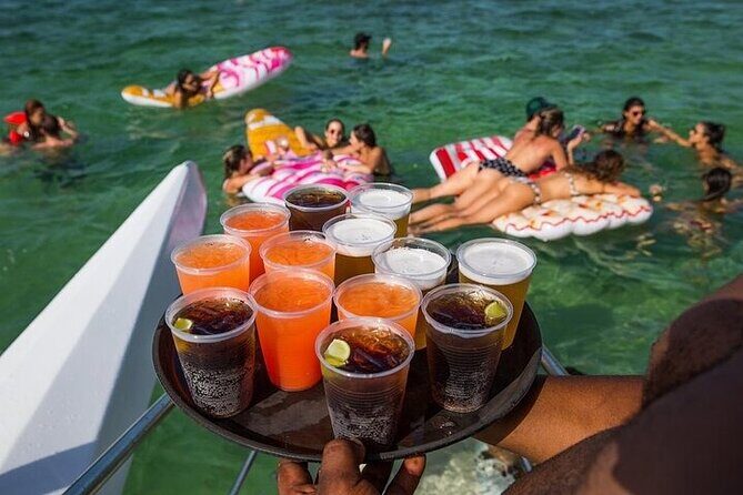 Bavaro Punta Cana EN boat party with drinks and transportation - FAQ