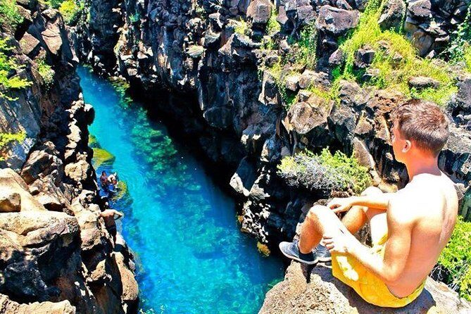 Bay Tour in Santa Cruz - Galapagos Islands - Authentic Encounters and Practicalities