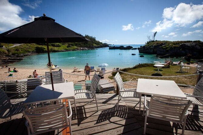 Bermuda Beach Escape and Shopping Experience