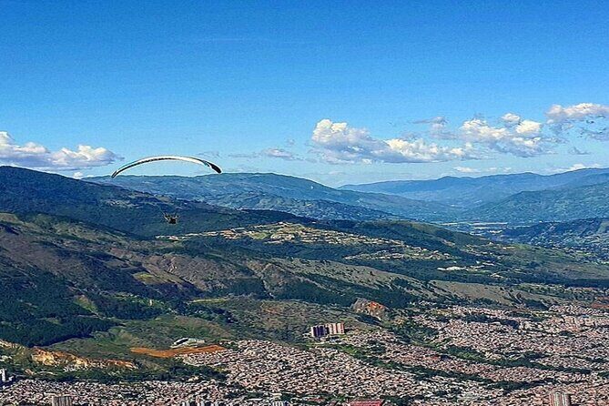 Best paragliding experience in Medellin - Who Is This Tour Best For?