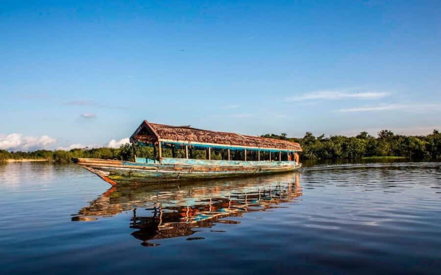 Boat trip on the Amazon and Itaya rivers - A Deep Dive into the Amazon and Itaya River Tour