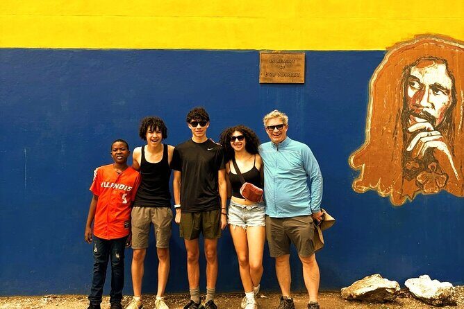 Bob Marley & Nine Mile Heritage Tour with Bus Transfer/Ocho Rios