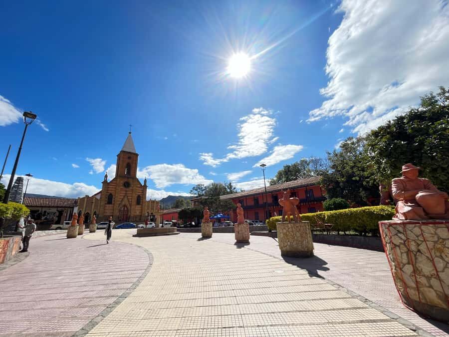 BOGOTA: Tour of Villa de Leyva, Ráquira, Pozos Azules and Puente de Boyacá - What Makes This Tour Stand Out