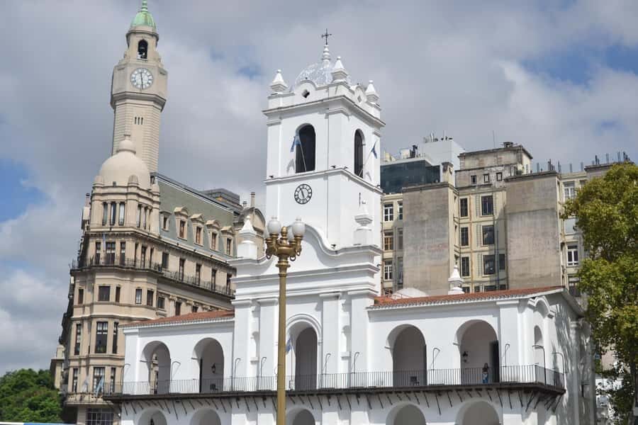 Buenos Aires: Between History and Modernity - Exploring Buenos Aires: A Deep Dive into the Experience