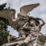 Buenos Aires: La Recoleta Cemetery Guided Tour in English - A Closer Look at the Recoleta Cemetery Guided Tour