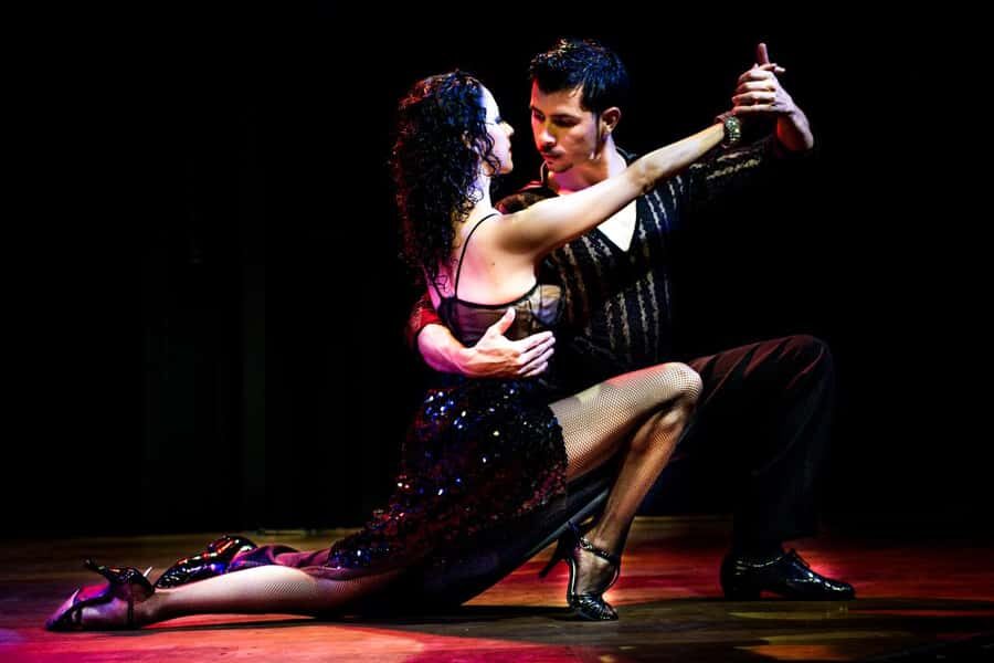 Buenos Aires Tango Show and Dinner in El Querandi - Who Should Consider This Experience?