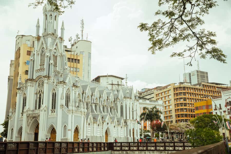 Cali: City Highlights Private Bus Tour with Transfer - Final Thoughts