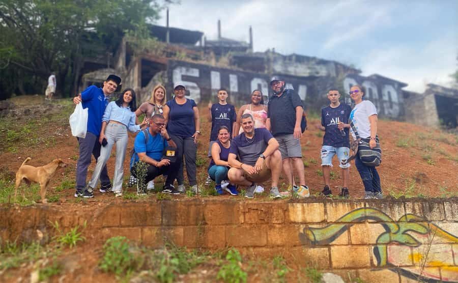 Cali: Walking Tour of the 11 Neighborhoods of Commune 20 - A Deep Dive into the Experience