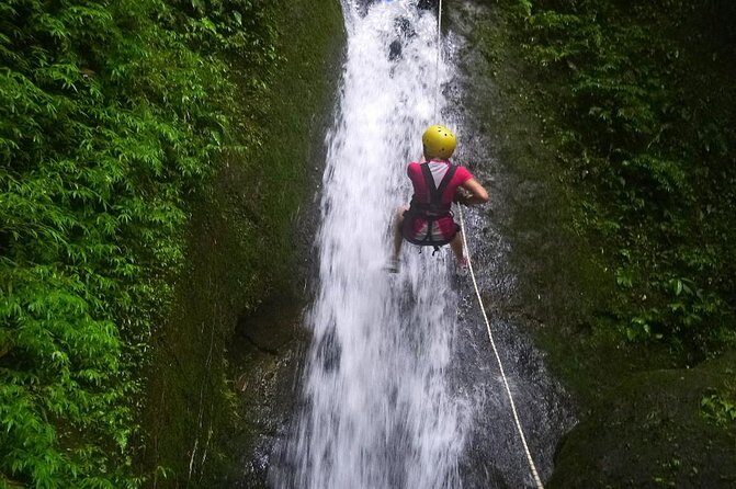 Canyoning in waterfalls and Zipline cable near La Fortuna - Canyoning in Waterfalls and Zipline Cable Near La Fortuna