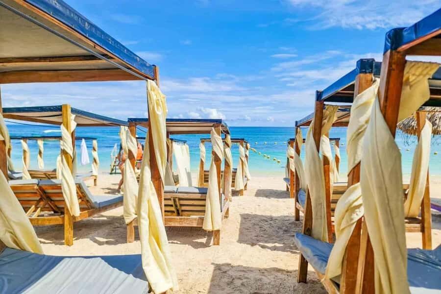 Cartagena: 5 Rosario Islands, Full party with drinks, Snorkeling and lunch - What Travelers Think