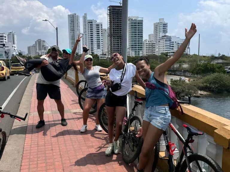 CARTAGENA: BIKE RIDE WITH LUNCH AT BOURDAIN'S FAVORITE SPOT - Who Will Love This Tour?