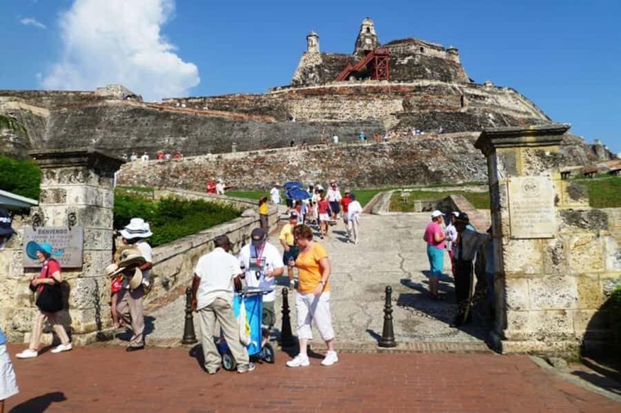 Cartagena: CITY TOUR OVERVIEW of the city Boots castle chiva - Detailed Review of the Cartagena City Tour in a Chiva