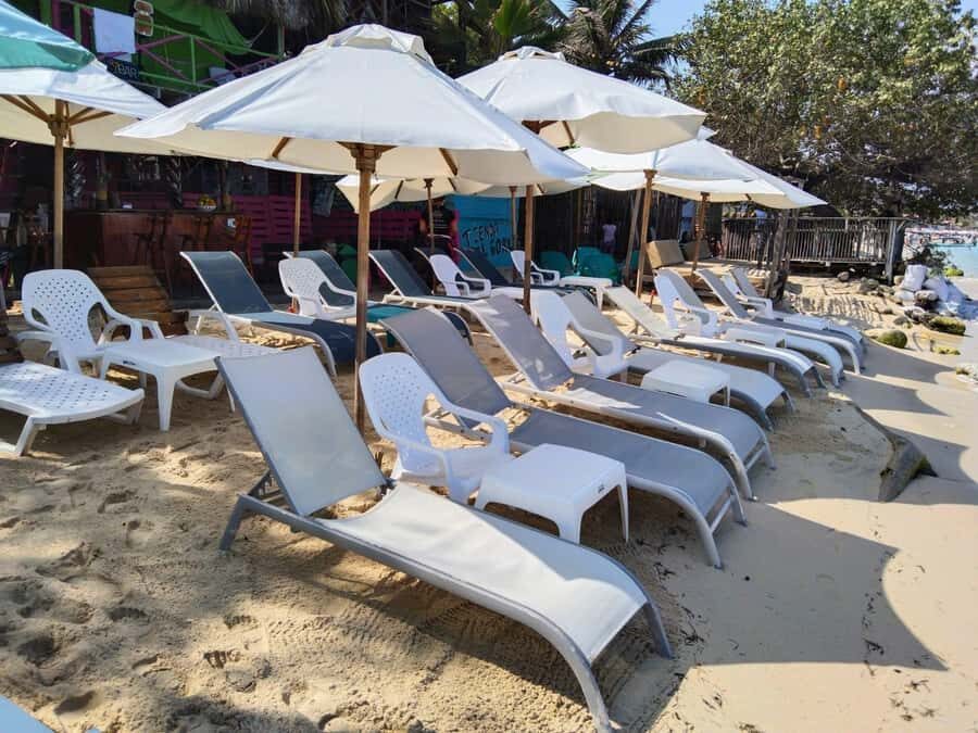 Cartagena de Indias: Pasadia 5 Islas del rosario and Baru boat trip - The Good, The Bad, and The Practical