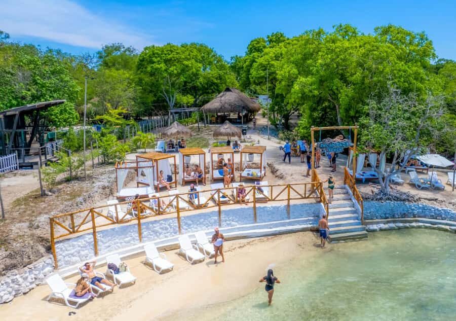 Cartagena: Encantada in Rosario Islands Boat Trip - The Itinerary in Detail