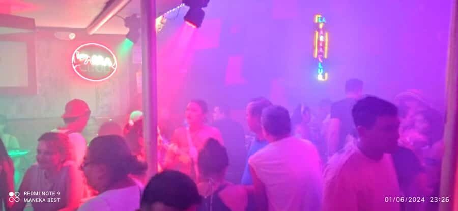 Cartagena: Party on a typical bus crossing the city - Final Thoughts