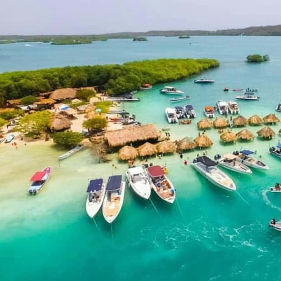 Cartagena: Tour 4 x 1 speedboat-Rosary Islands-Agua Azul-Cholón-Barú - An In-Depth Look at the Tour Experience