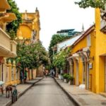 Cartagena: Walking tour (Old Cartagena) - Food, Drinks, and the Local Flavor