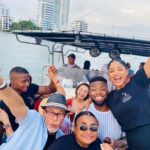 Cartagena:Sunset boat party Caribbean restaurant and Gethsemane tour - Who Should Book This Tour?