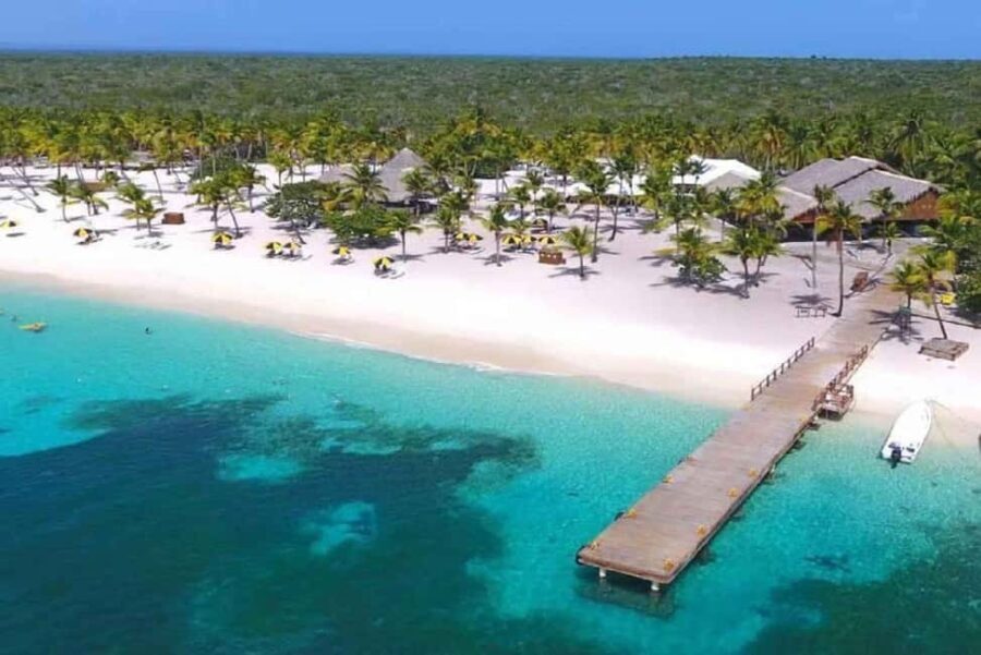 Catalina Island Catamaran Cruise with Lunch from Bayahibe - The Full Experience: What You Can Expect