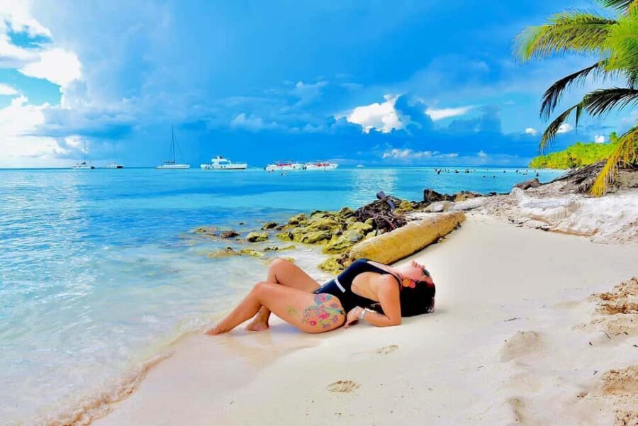 Catalina Island: Cruise, Snorkelling, Open Buffet & Drinks