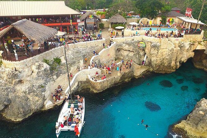 Catamaran Cruise Full Day Tour to Reef, Caves and Negril Beach - Who will love this tour?