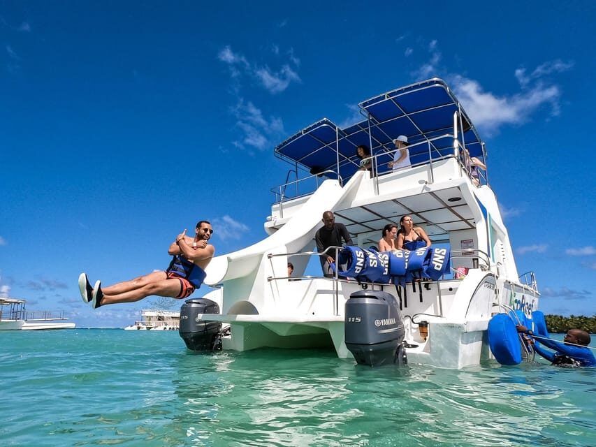 Catamaran party Boat con open bar y snorkeling en punta cana - A Closer Look at the Experience