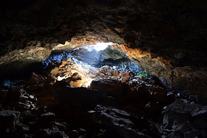 Caves and Lava Fields: Half Day Hike - Transportation and Logistics