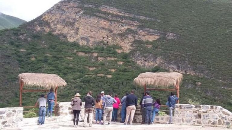 Chachapoyas: Karajía and Utcubamba Viewpoint Entrance - A Detailed Look at the Tour Experience