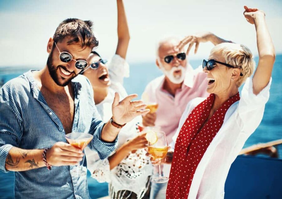 Champagne & Lobster Snorkeling Cruise - Who Should Consider This Tour?