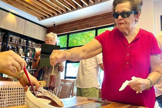 Chocolate & Coffee farm Cruiseship Tour in Manta - A Deep Dive into the Manta Chocolate & Coffee Farm Tour