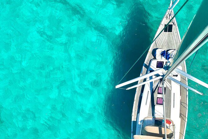 Christmas Cove and Pizza Pi Happy Hour Sail Tour - FAQ