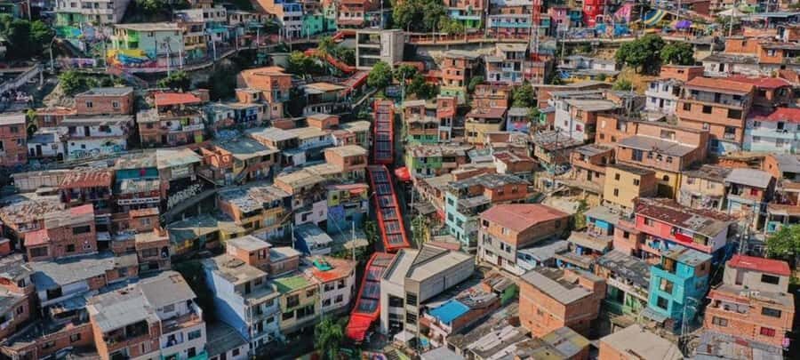 City Tour: Graffiti Tour Comuna 13 + Downtown Medellín - Key Points