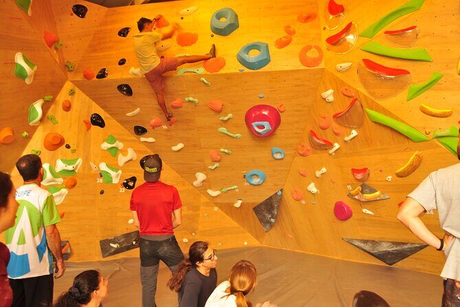 Climbing gym in Floripa - The Sum Up