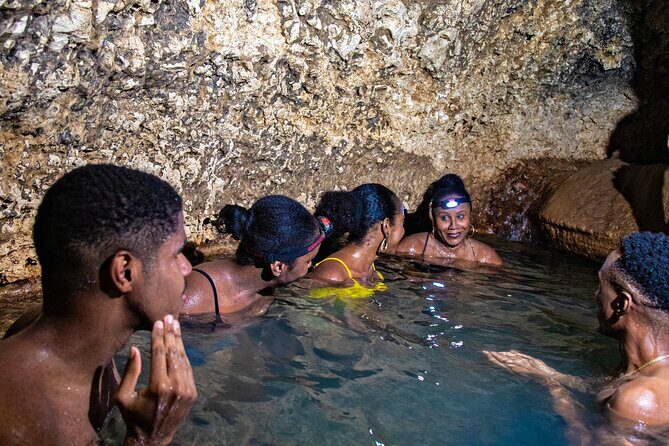 Cole's Cave Hike - A Deep Dive into the Cole’s Cave Hike