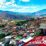 Commune 13 Private Tour History, Graffitour Snacks included - What the Tour Feels Like