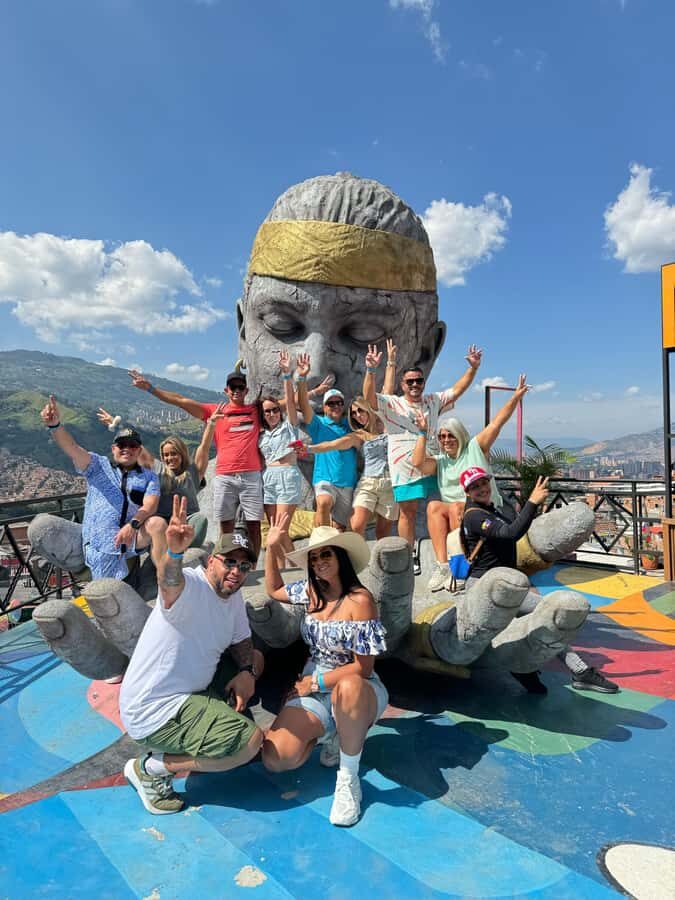 Complete Tour in Comuna 13: Graffiti, History and Street Delights - An In-Depth Look at the Tour Experience