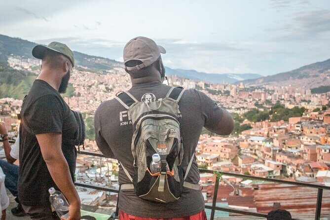 Comuna 13 Graffiti Tour Medellin l Private Tour - The Sum Up
