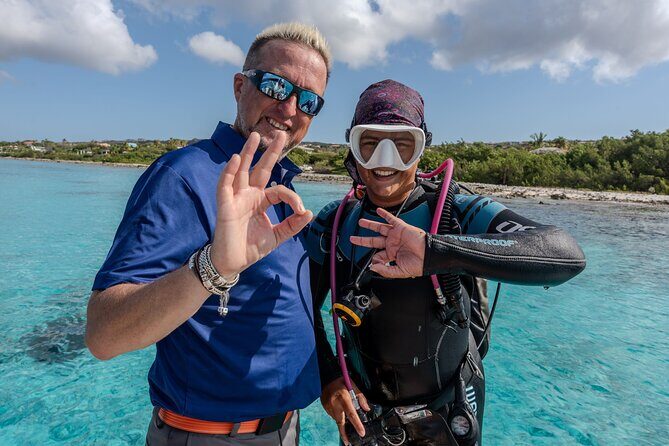 Concierge Two Tank Boat Dive in Bonaire (4 Divers) - Exploring Bonaire’s Underwater Wonders with a Personal Touch
