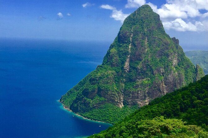 Cruise Port and Airport Arrival Transfers to Hotels in St. Lucia. - A Detailed Look at the Transfer Experience in St. Lucia