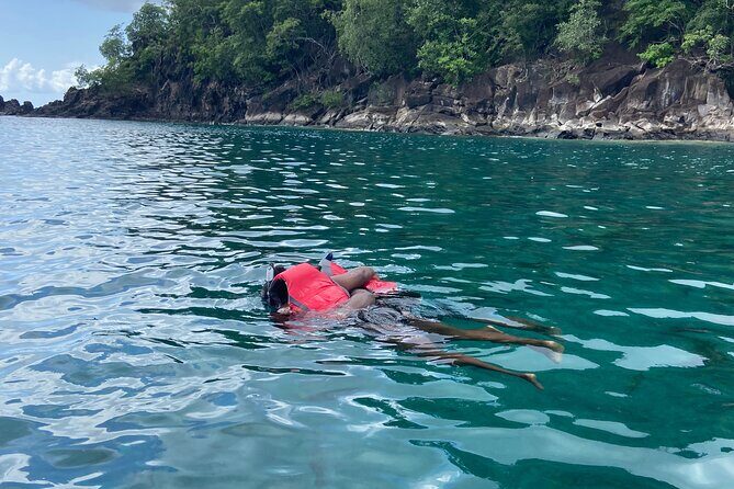 Crystal kayaking in St. Vincent - Siteseeing with Cass
