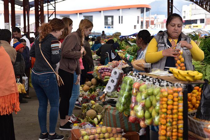 Cultural Tour Laguna Quilotoa: Hiking and Descent to the Lagoon all included - A Deep Dive into the Laguna Quilotoa Tour