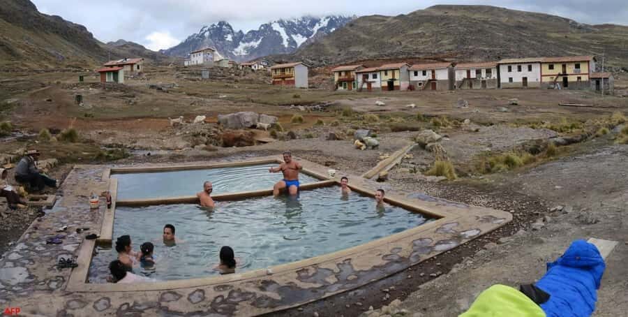 Cusco: Excursion to Ausangate 7 Lagunas + lunch - The Experience: Authenticity and Practicality