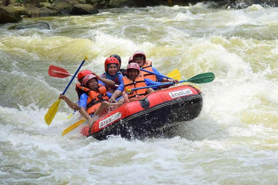 Cusco: Urubamba River Rafting Adventure - Who Should Consider This Tour?