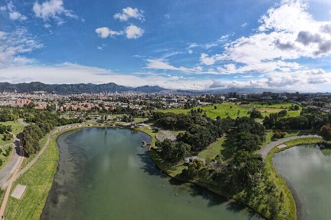 Cycling tour in Simon Bolivar Park and Virgilio Barco Library - FAQs