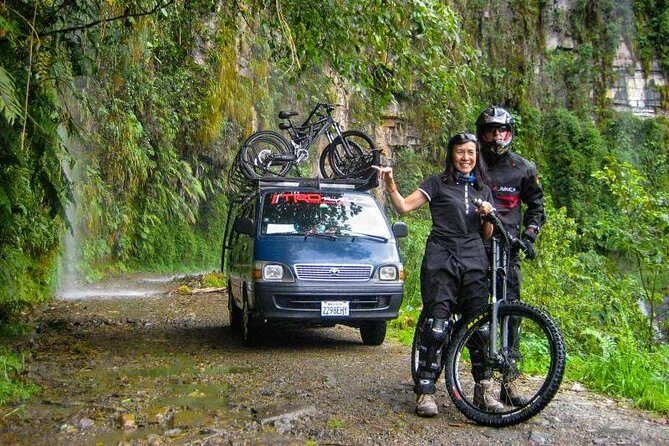 Death Road by Bike -Full Suspension- - A Closer Look at the Experience