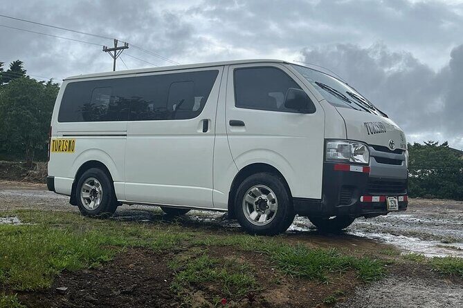 Direct Shared Shuttle from Monteverde to Liberia Airport - An In-Depth Look at the Shuttle Experience