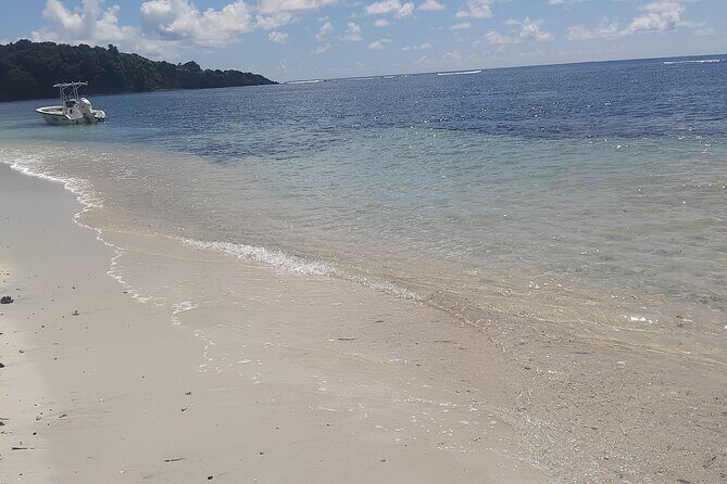 Discover the Splendid Universe of Islands and Seabed - Who Will Love This Tour?