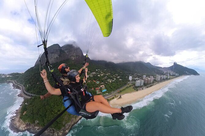 Double parachute flights in Rio de Janeiro - An In-Depth Look at the Rio Paragliding Experience